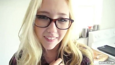 Блондинки, На телефон, От первого лица (POV), Американское, Глотает сперму,