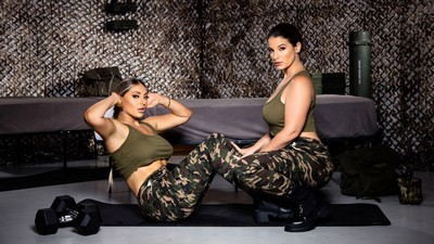 Лесбиянки, Большие сиськи, Звёзды, Горячие сучки, Шикарные тёлки, Большие сиськи, Большая жопа, Блондинки, Горячая, Жопа, Пышногрудая, Пышка, Грудастые, Грудь, Дойки, Сиськи, Сексуальная, Жаркое, Горячая сучка, Горячие, Лесбиянки, Ласки,