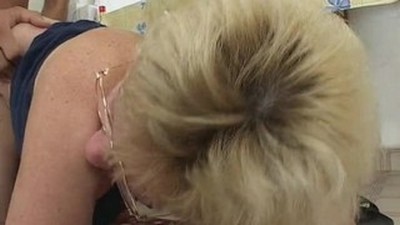 Бабушка с внуком, Русские, Зрелые и постарше, Старые, С разговорами, Реальный, Волосатые киски, Красивый, Дома, HD качество, Бабушка сосет,