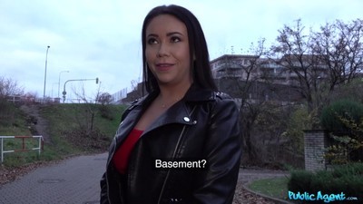 Крупным планом, От первого лица, Брюнетки, Пикап,