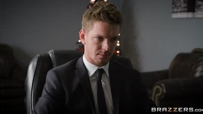 Анал, Большие члены, Большие жопы, Блондинки, На столе, Кончил на лицо, В майке,