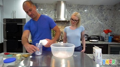 Блондинки, Голые, Молодые, Маленькие сиськи,