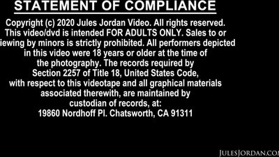 В масле, Маленькие сиськи, Худые, Анальный, Волосатые, Массаж,