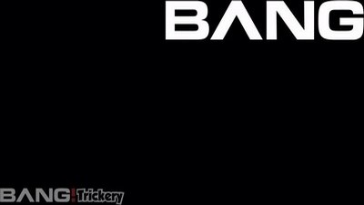 Брюнетки, В одежде, В униформе, Красивые попки, Анальный, В чулках, Кончают внутрь, Красивые девушки, Кончил в анал,