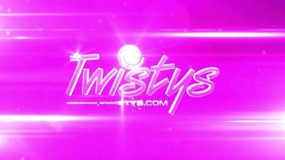 Брюнетки, В одежде, Красивые попки, Игрушки, Большие жопы, Большие сиськи, Волосатые, Красивое, Лесбиянки, Мастурбация, Оральный, Большие натуральные сиськи, Кунилингус, Женский оргазм, Красивые девушки, Романтическое, В мини юбке,